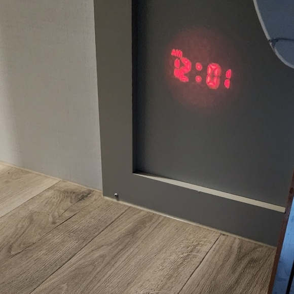 SMARTRO Digital Projection Alarm Clock - Picture 10 of 16